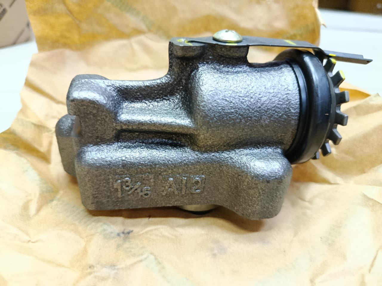 Cylinder Assy, Front Wheel Brake — 47530-F1011 — photo 2